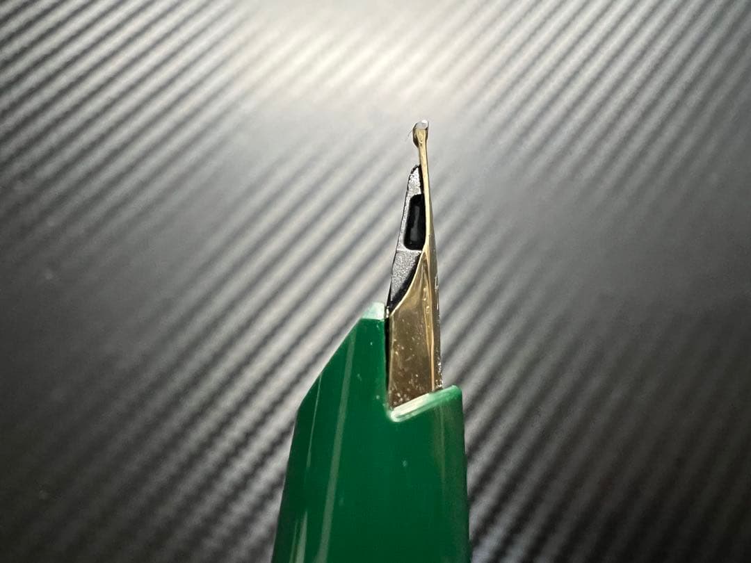 モンブラン ジェネレーション 万年筆 オリーブグリーン M 中字