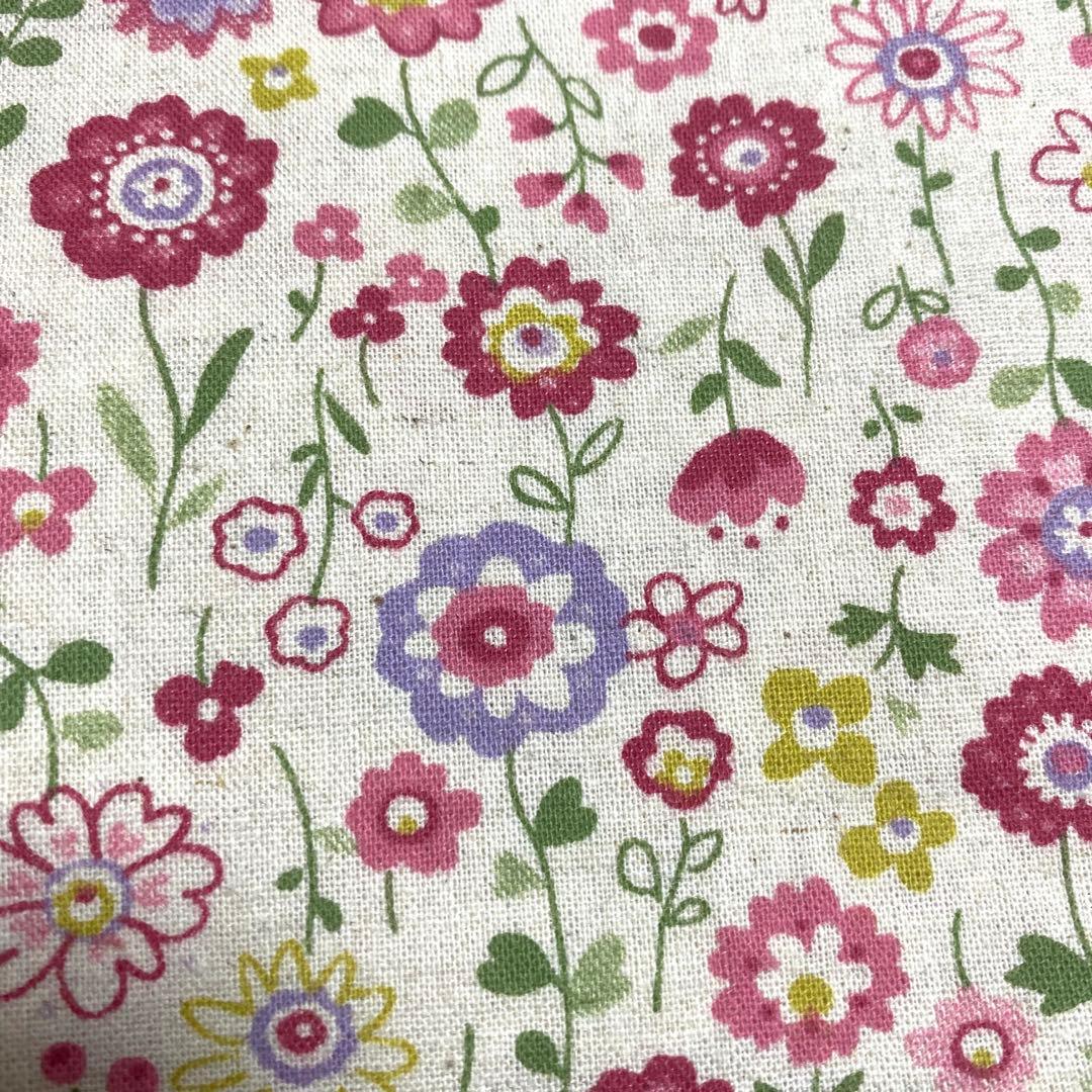 モモンガポーチ　イチゴ