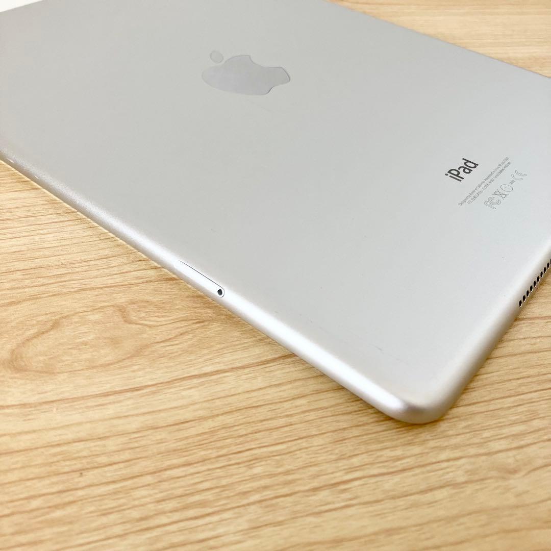 iPad本体 iPad Air2 Wi-Fi+cellular 64GB docomo