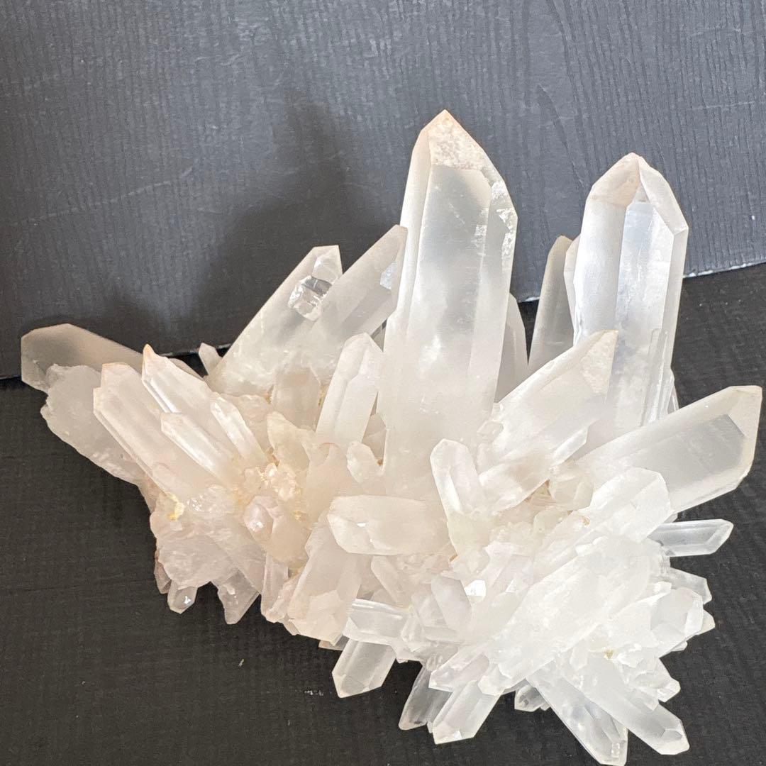 ❤️レア　形良く　0.65kg ヒマラヤ　強いパワー　極みの逸品　クラスター　水晶