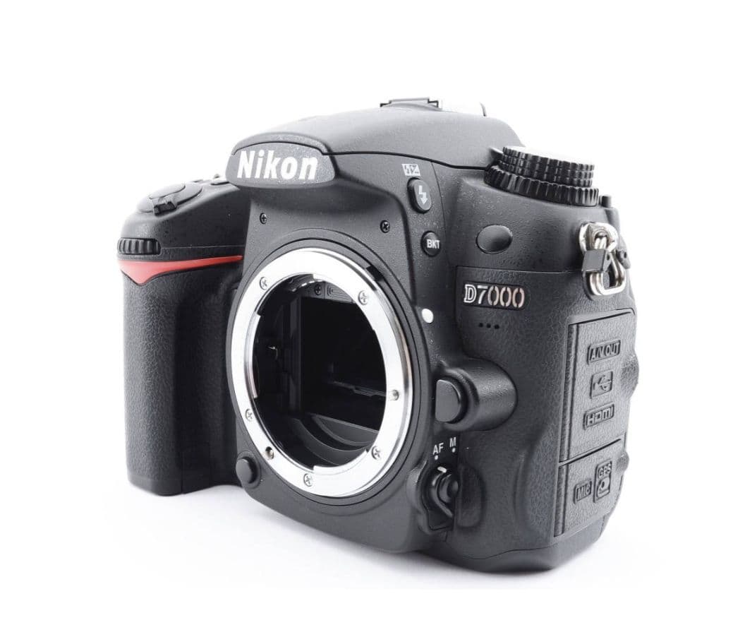 1月23日限定価格♪Nikon D7000 ボディ内AFモーター搭載