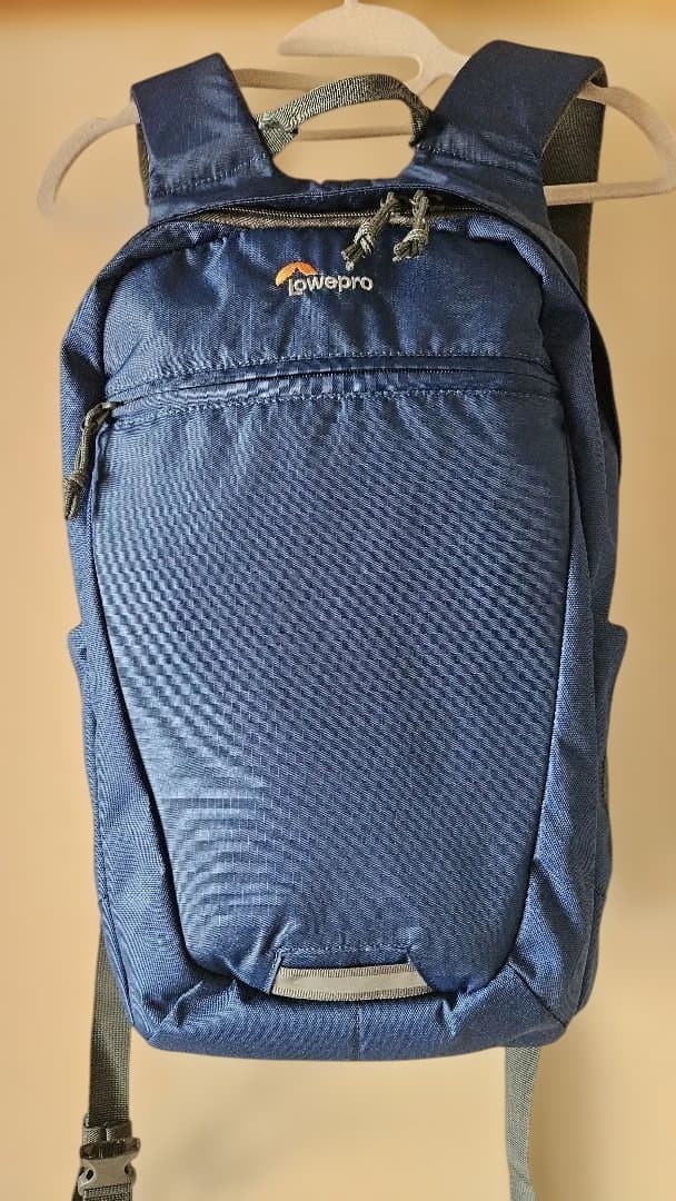 Lowepro カメラリュック フォトハッチバックBP 150AWⅡ　ネイビー