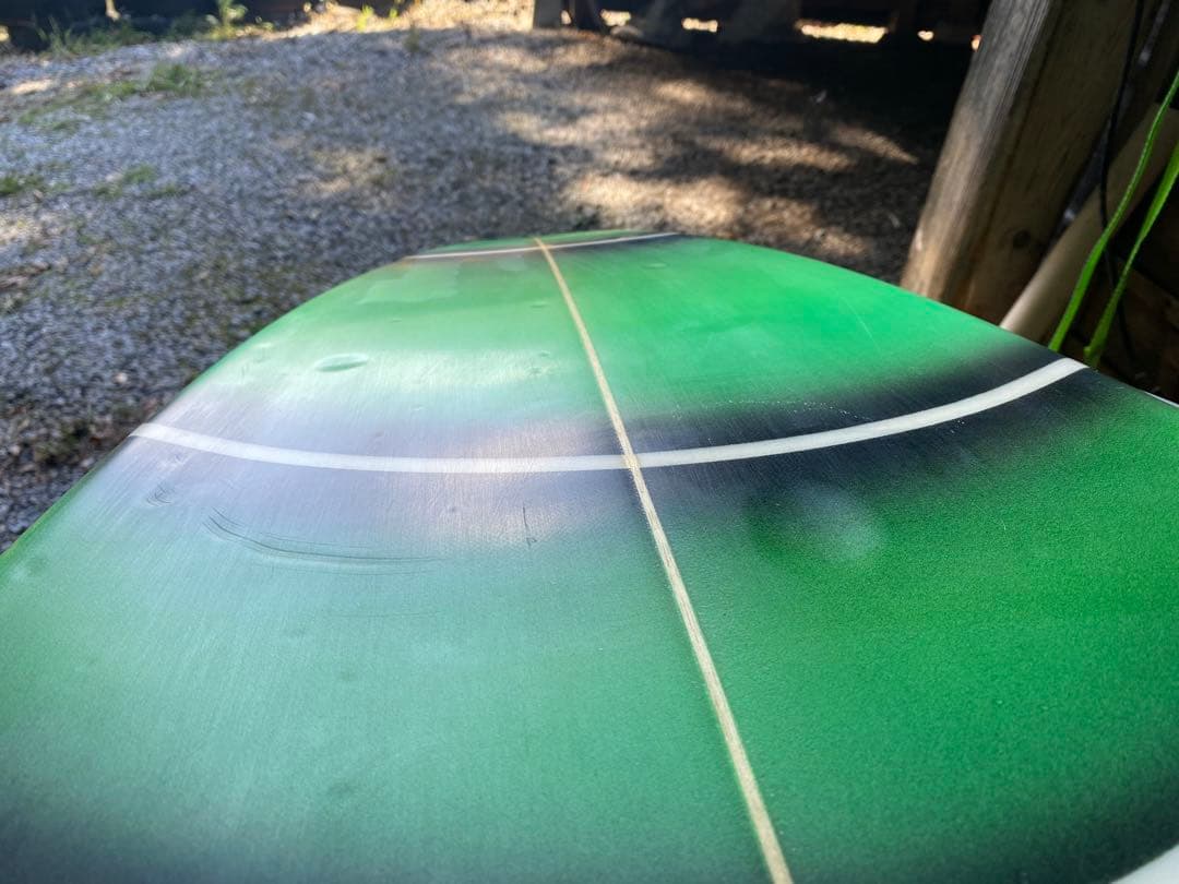 クウォーターショートボード ホワイト・グリーンケース付