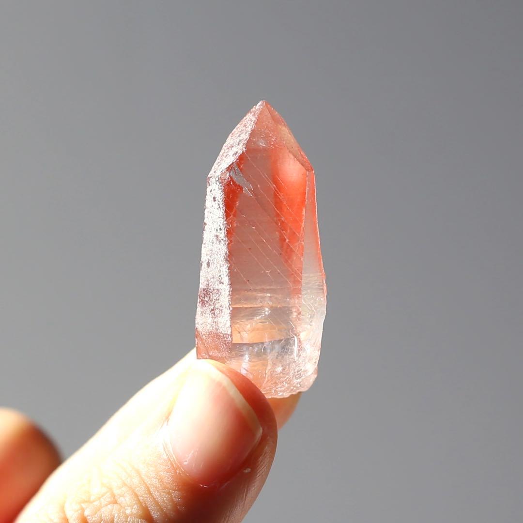 ディープピンクレムリアンシード 天然石 水晶 鉱物 一点物 クォーツ クリスタル