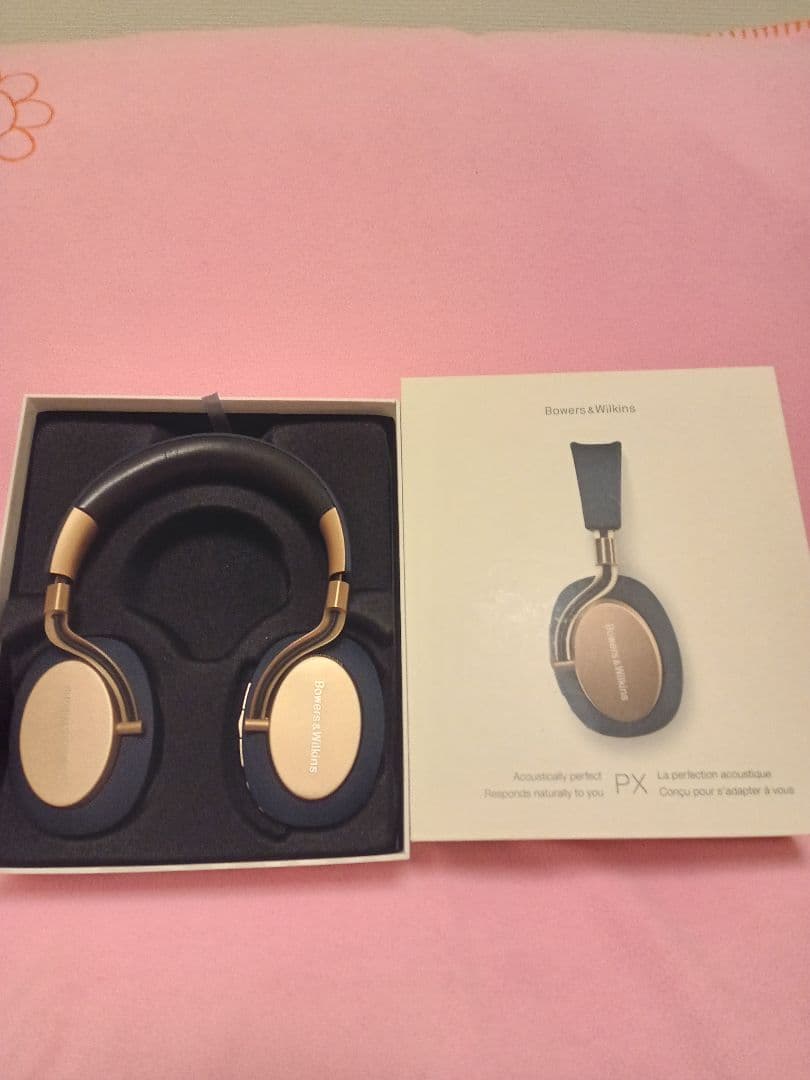 極美品 ワイヤレスヘッドホン Bowers and Wilkins PX/G