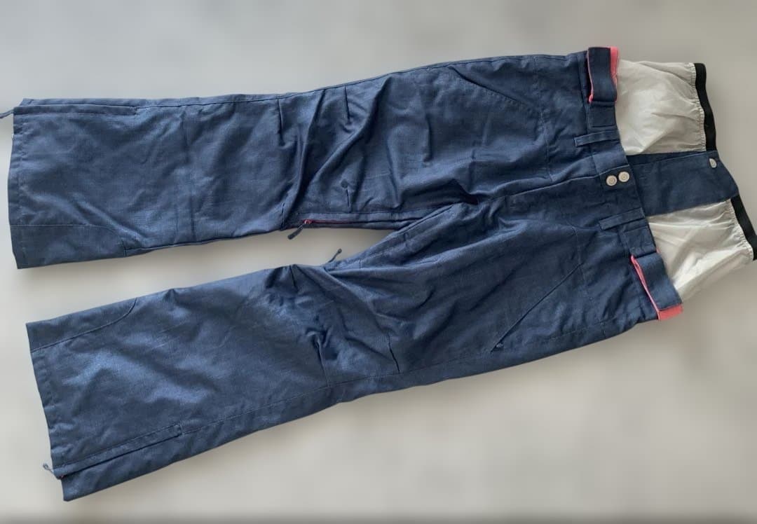 未使用級✨DLite レディースLスキースノーボードウェア上下セット