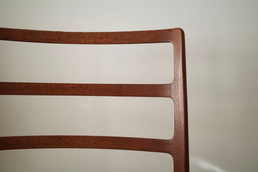 美品【ヴィンテージ モラー82】チーク 座面新品 / yチェア