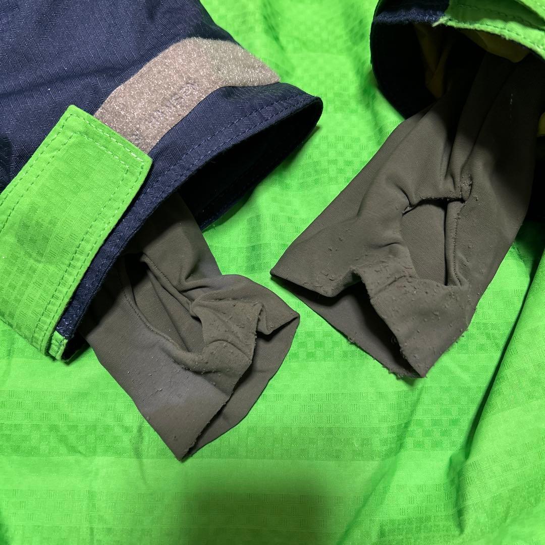 ヘリーハンセンHELLY HANSENスキーウェアLスノボウェア　グリーン黄緑