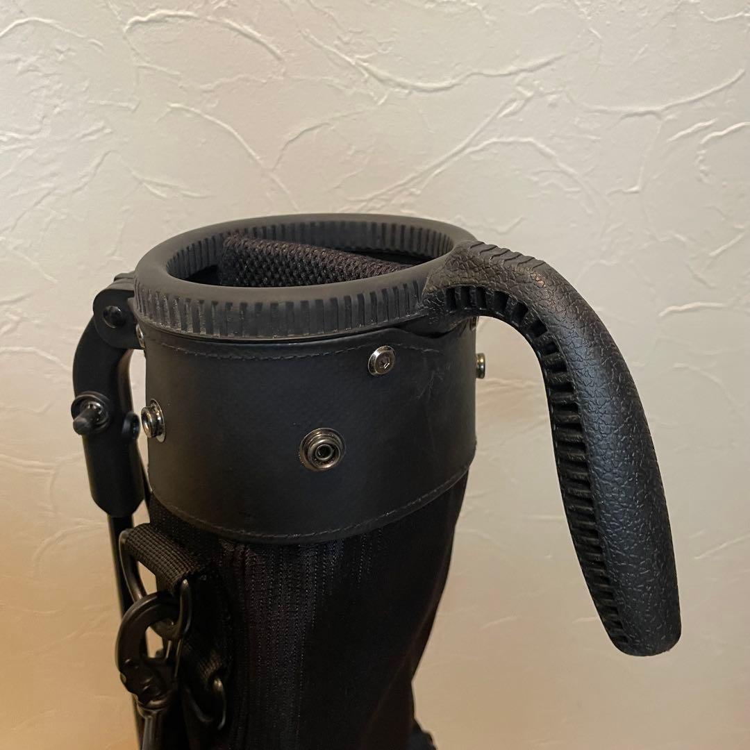 ニューエラ(NEW ERA)セルフスタンドバッグ ブラック / 金ロゴ