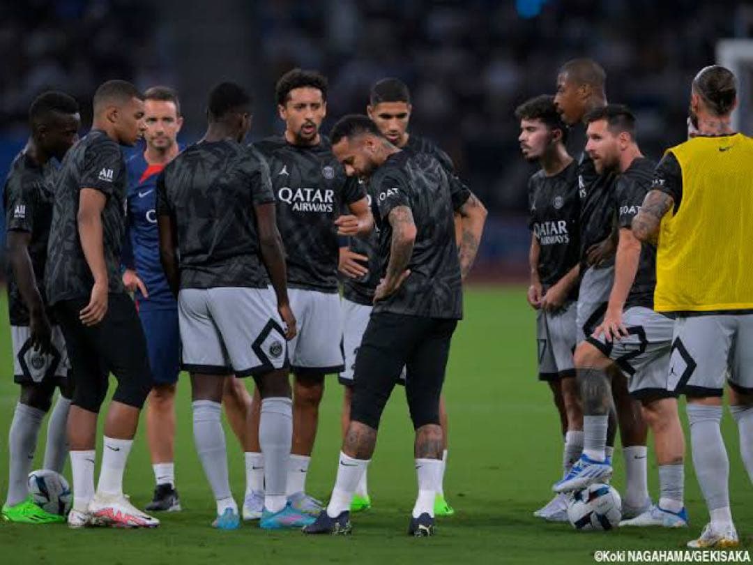 正規品　PSG　プレマッチトップ　Lサイズ　JAPANツアー2022年　希少