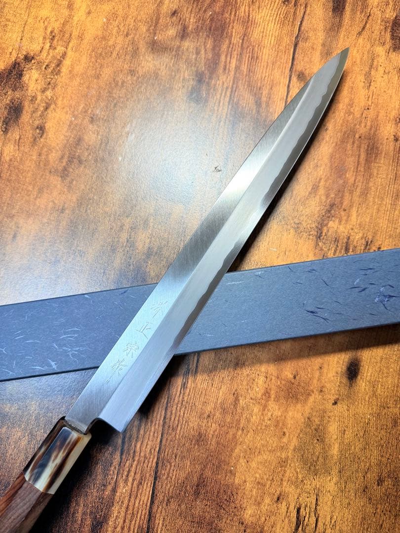 【堺刃物】刺身 柳刃　包丁　尺　銀三鋼　紫檀八角水牛柄　鞘付き