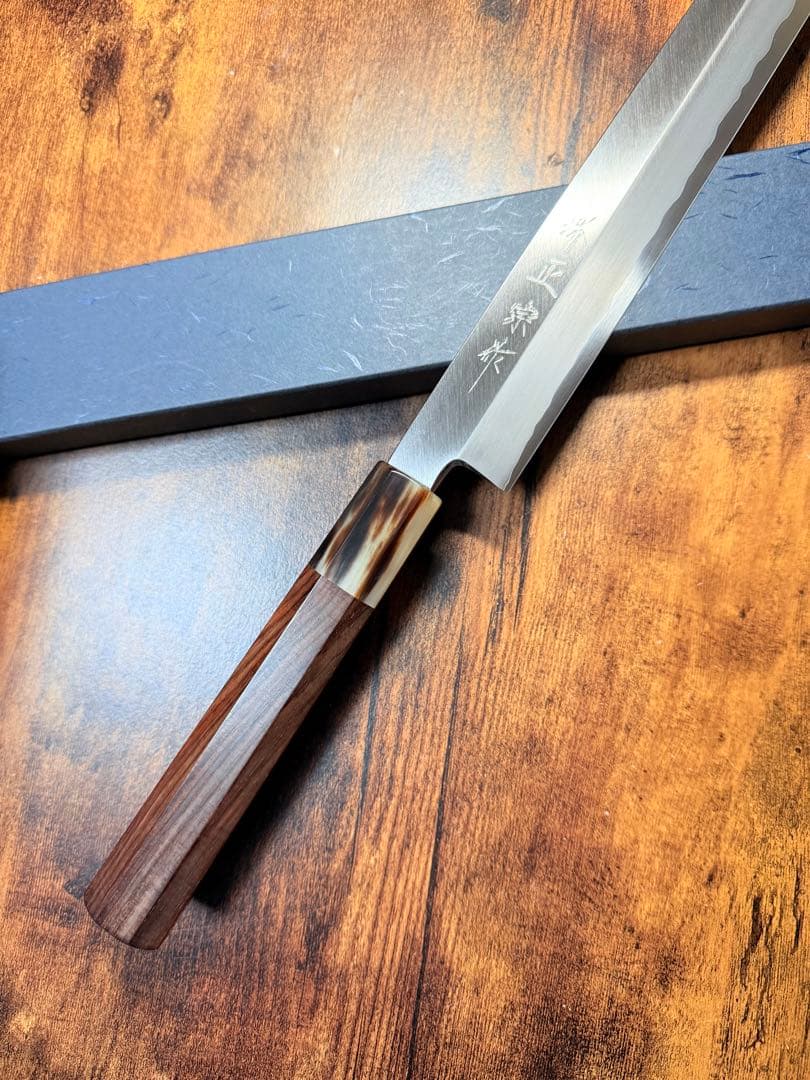 【堺刃物】刺身 柳刃　包丁　尺　銀三鋼　紫檀八角水牛柄　鞘付き