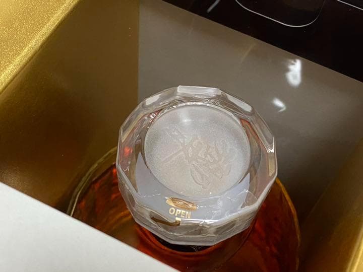 《日本未発売》サントリー響 マスターズセレクト 匠 限定ボトル 700ml 1本
