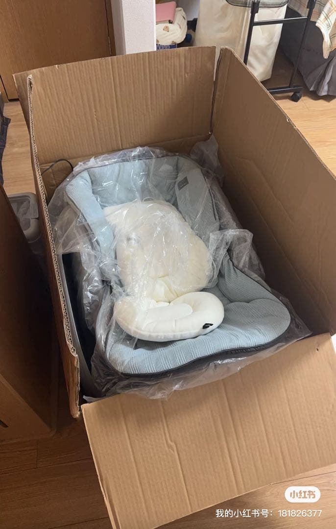 コンビ ハイローチェア オートスウィング（電動タイプ）