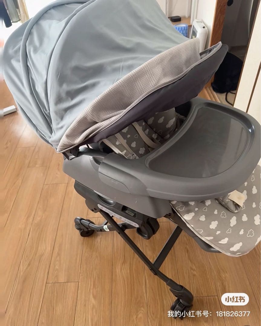 コンビ ハイローチェア オートスウィング（電動タイプ）