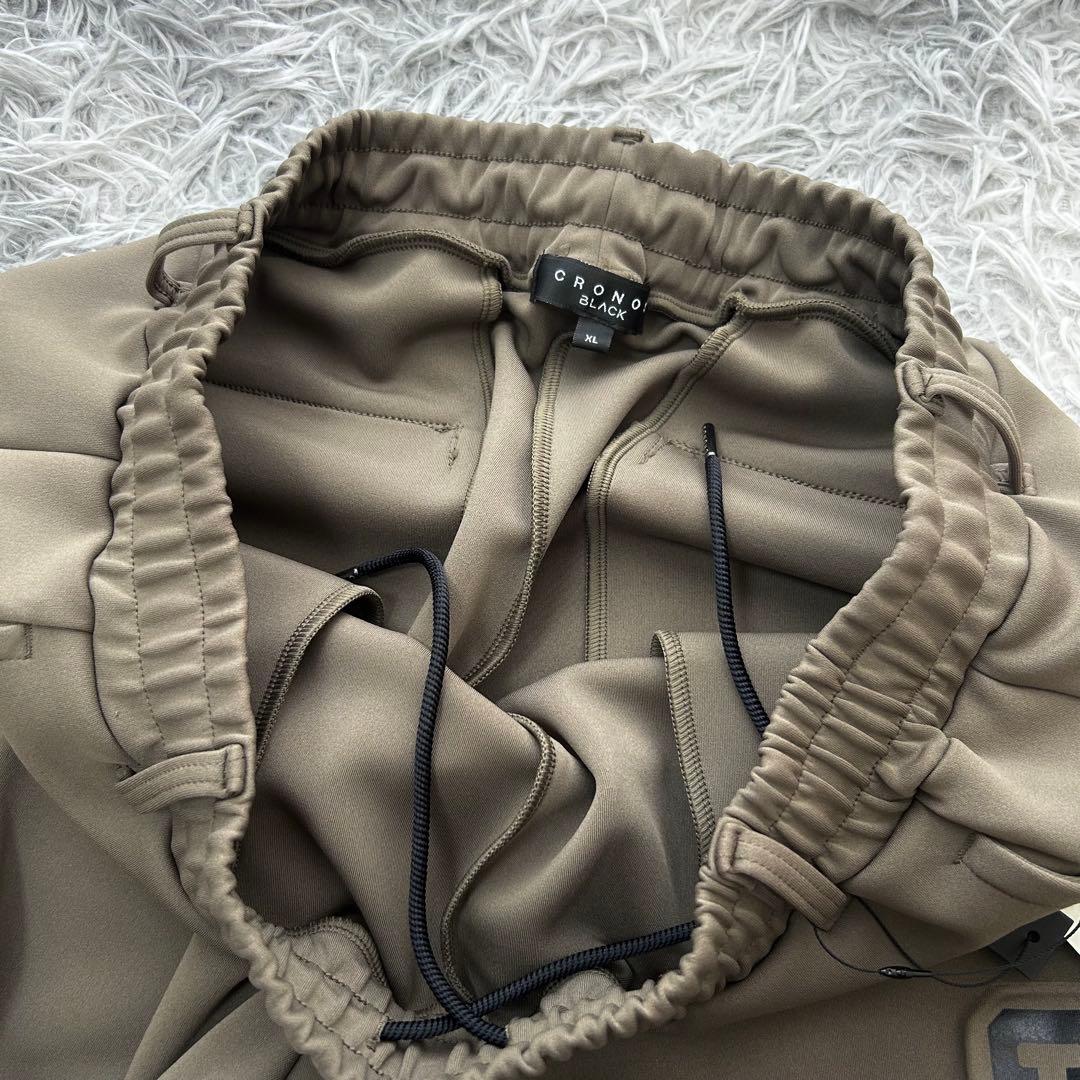 きよみ専用新品　クロノスブラック　セットアップ　パーカー　パンツ　カーキ