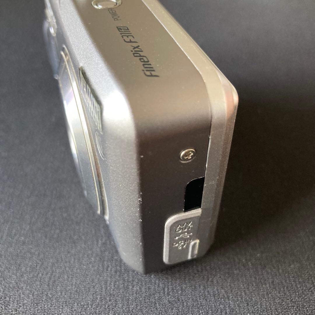 【美品】FUJIFILM finepix F31fd CCDセンサー コンデジ