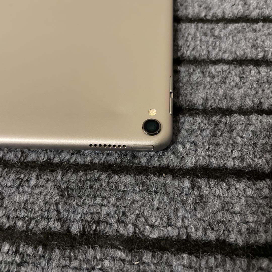 118【早い者勝ち】iPad Pro 10.5 64GB Wi-Fi