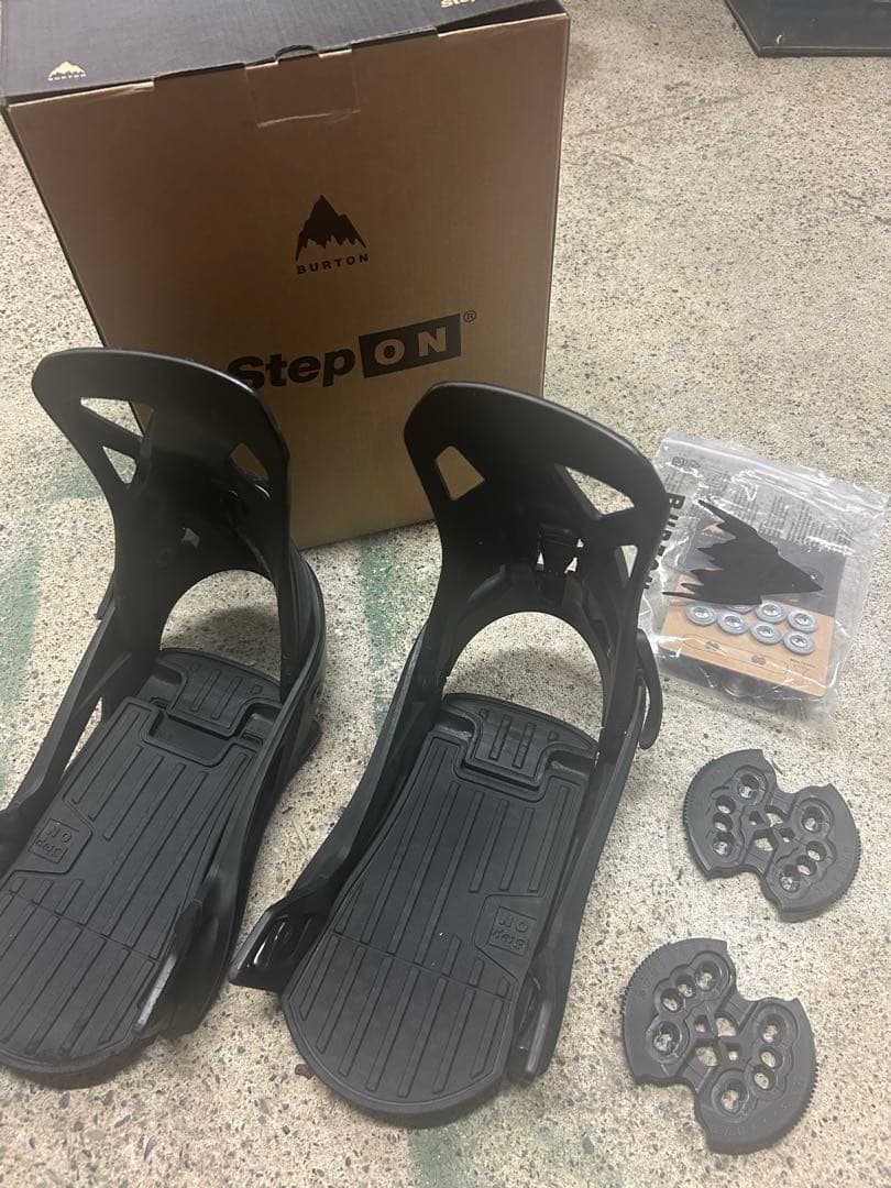 Burton Step On スノーボードブーツ 27.5、バインディングセット