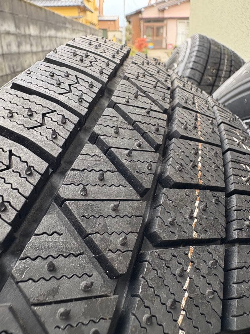 BRIDGESTONE BLIZZAK VRX3 205/65R16（新品未使用