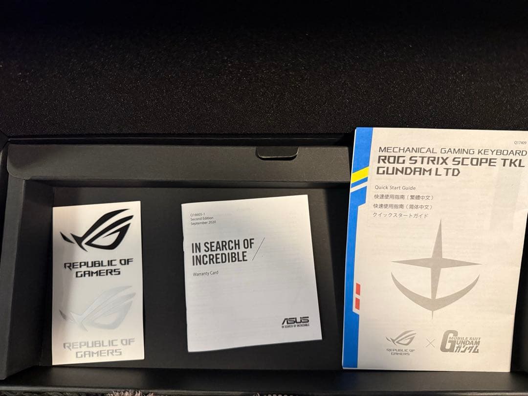 ASUS キーボード ROG Strix Scope TKL GUNDAM