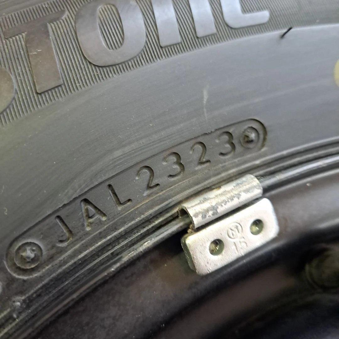 2023年★175/65R15★BRIDGESTON VRX3 アクア等