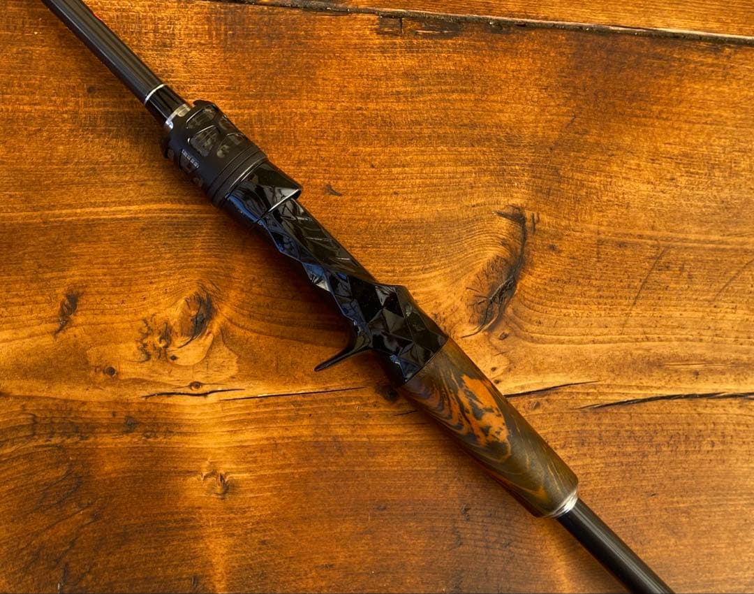 ベイトロッド　C702ML バスロッド　バス釣り　トラウト　ウッドグリップ