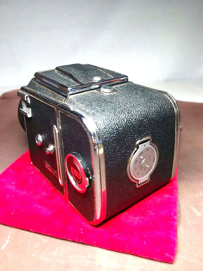 フィルムカメラ Kiev 88 TTL VOLNA 3 MC F/2.8 80mm