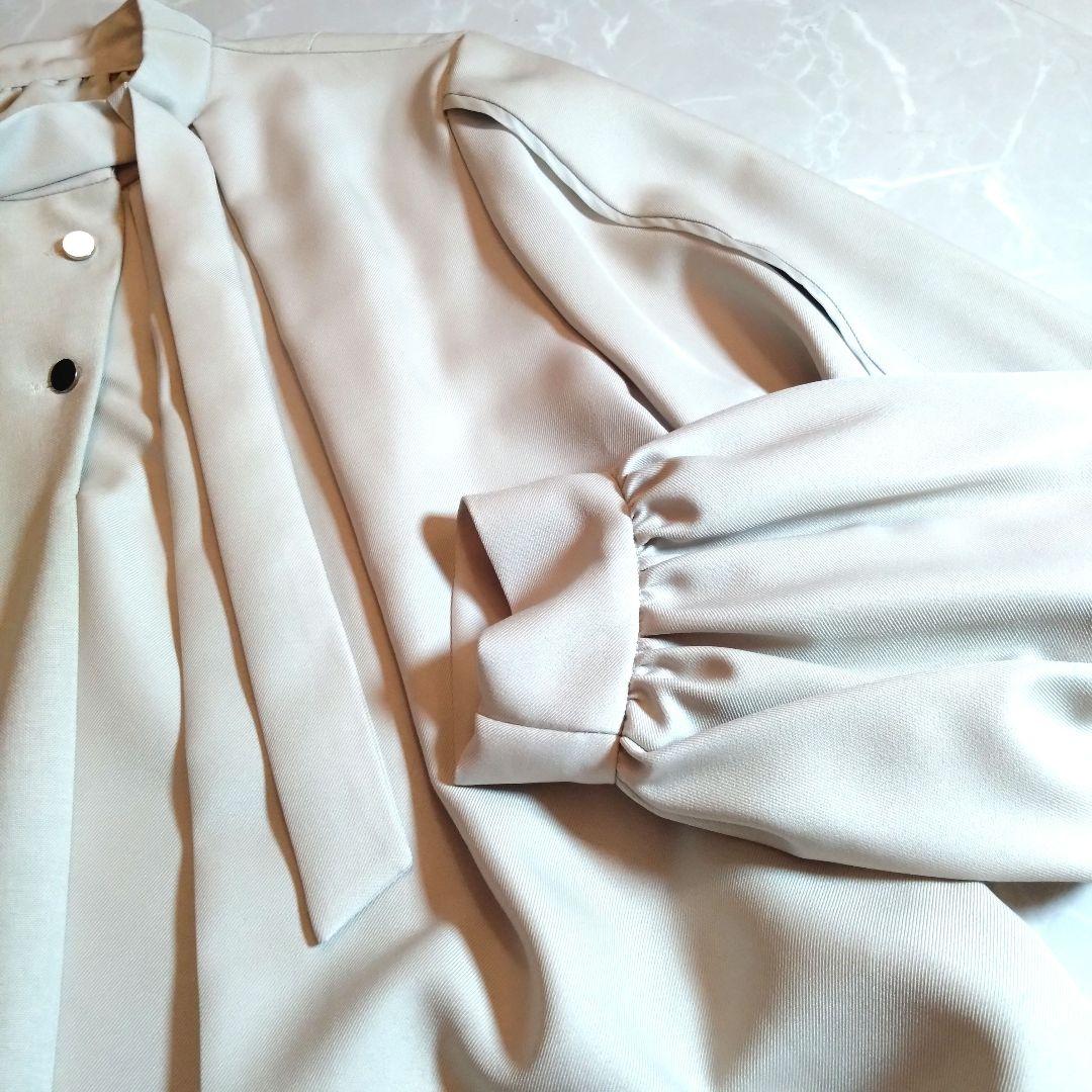 ARIA様リクエスト タグ付★UNITED TOKYO　タックボリュームブラウス