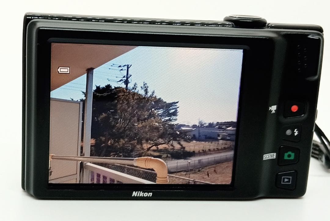 Nikon COOLPIX S6100 デジカメラ 7倍光学ズーム 充電器付き