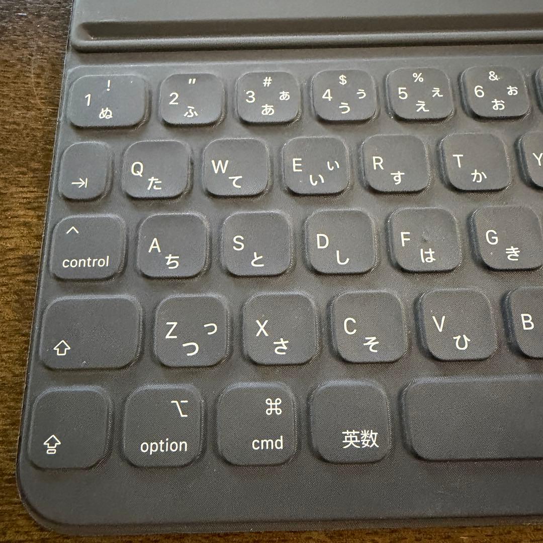 ［値下げ後)iPad Pro 11インチ　第一世代　純正キーボード➕ペンセット