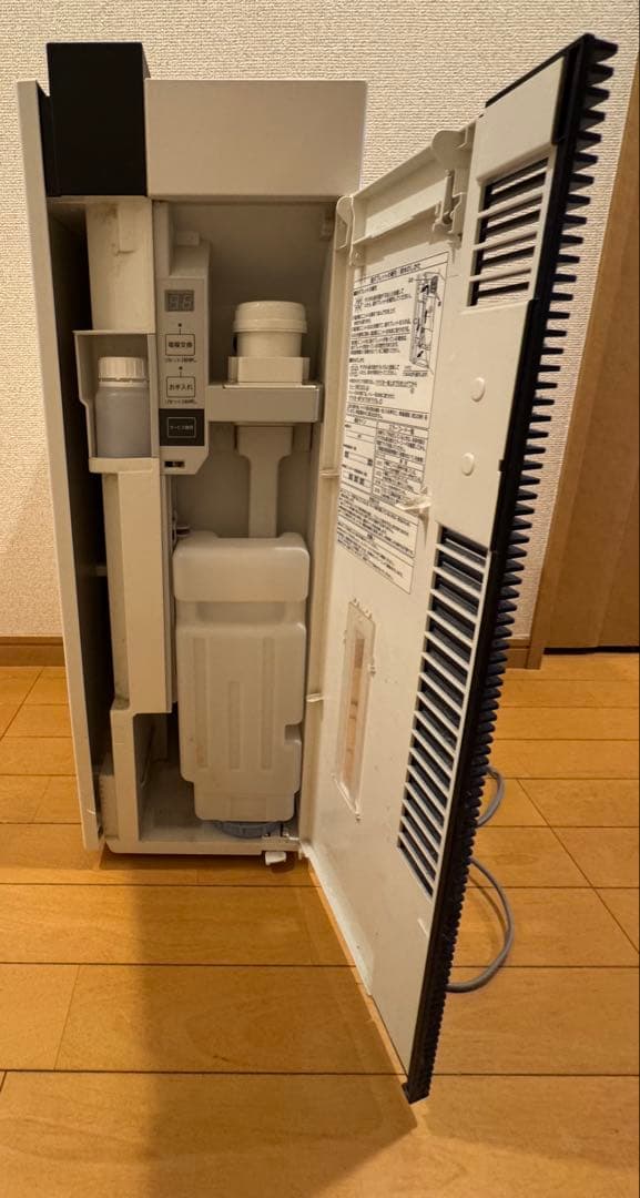 Panasonic ZK1MO 空気清浄機 ホワイト　ジアイーノ