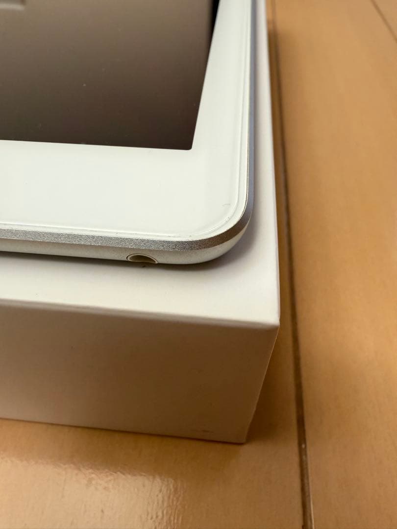 【極美品】Apple iPad 第6世代 Wi-Fiモデル