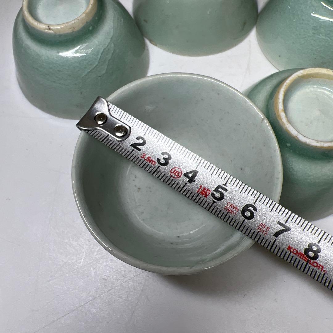 中国清朝時代　青磁煎茶碗5客　木箱付　口径約6.8㎝　東Y8-0203①トヒカ