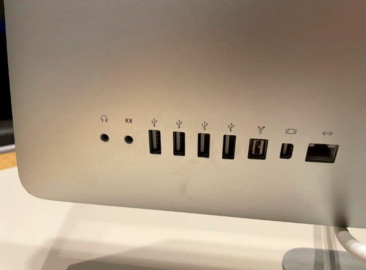 i Mac 21.5㌅OS Monterey Late2009WiFiモデル