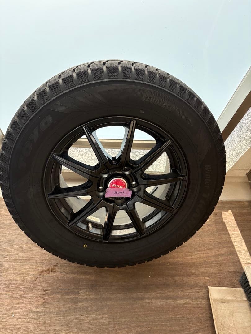 2024年製　美品　トランパス TX ウィンタータイヤ 215/70R16