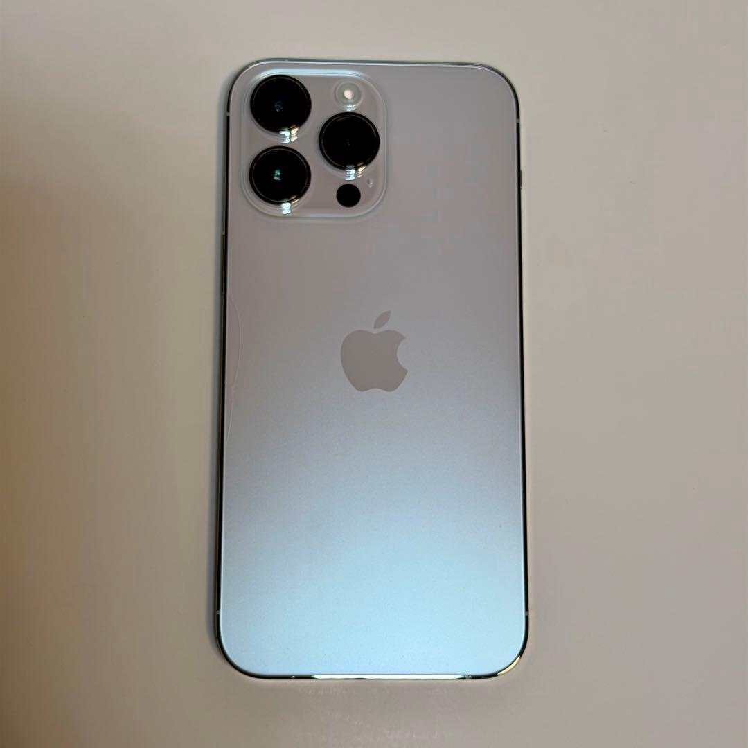 Apple iPhone 14 Pro Max 1TB 本体 シルバー 背面ヒビ