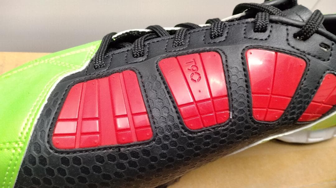 【新品 26cm】 ナイキ トータル90 シュート III TF