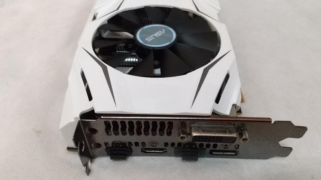 白いグラボ ASUS GTX1060 6GB