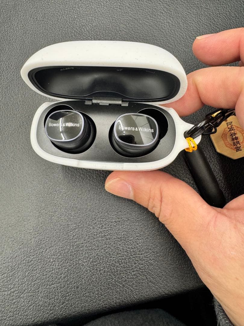 イヤホン Bowers & Wilkins pi8