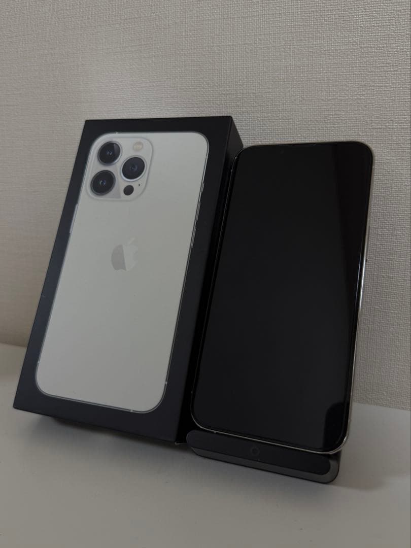 Apple iPhone 13 Pro シルバー 本体256GB 美品