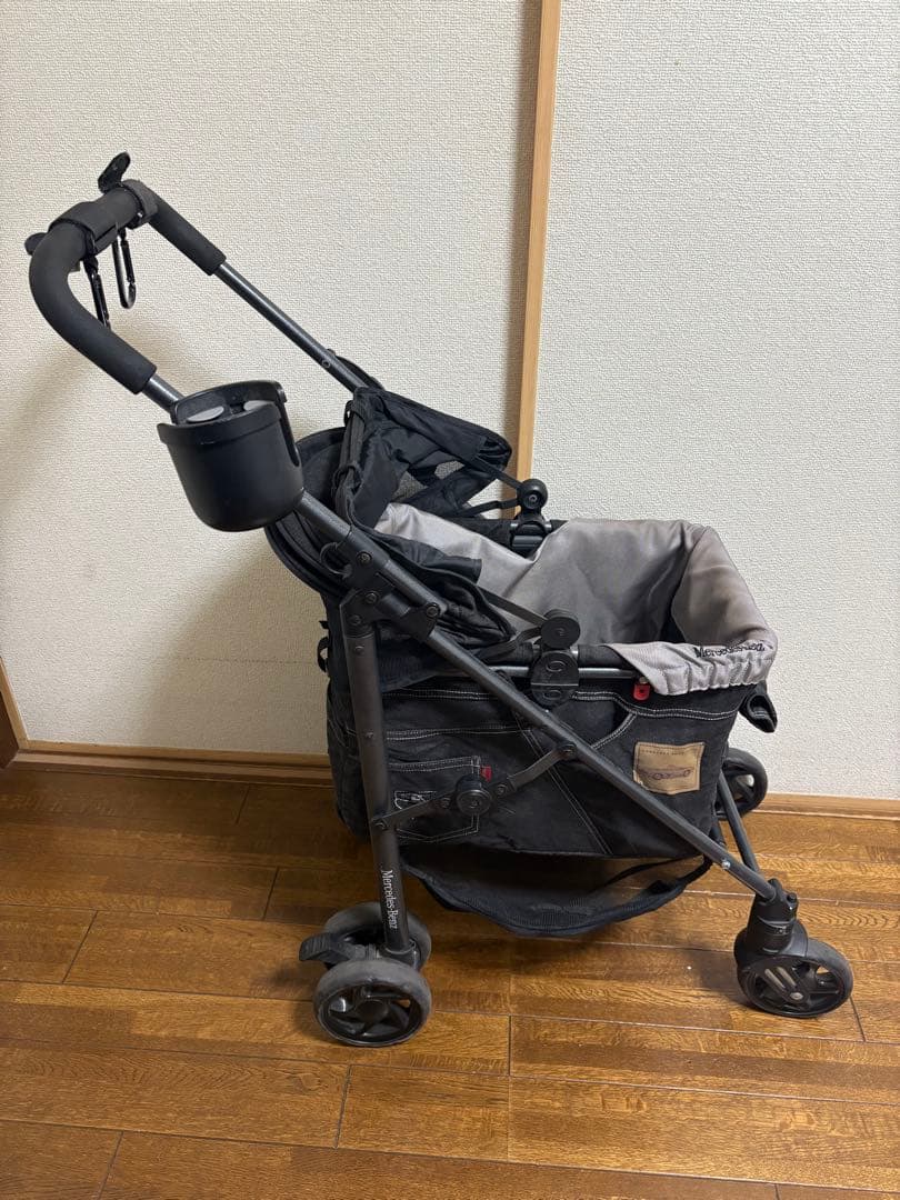 メルセデスベンツ　ペットカート
