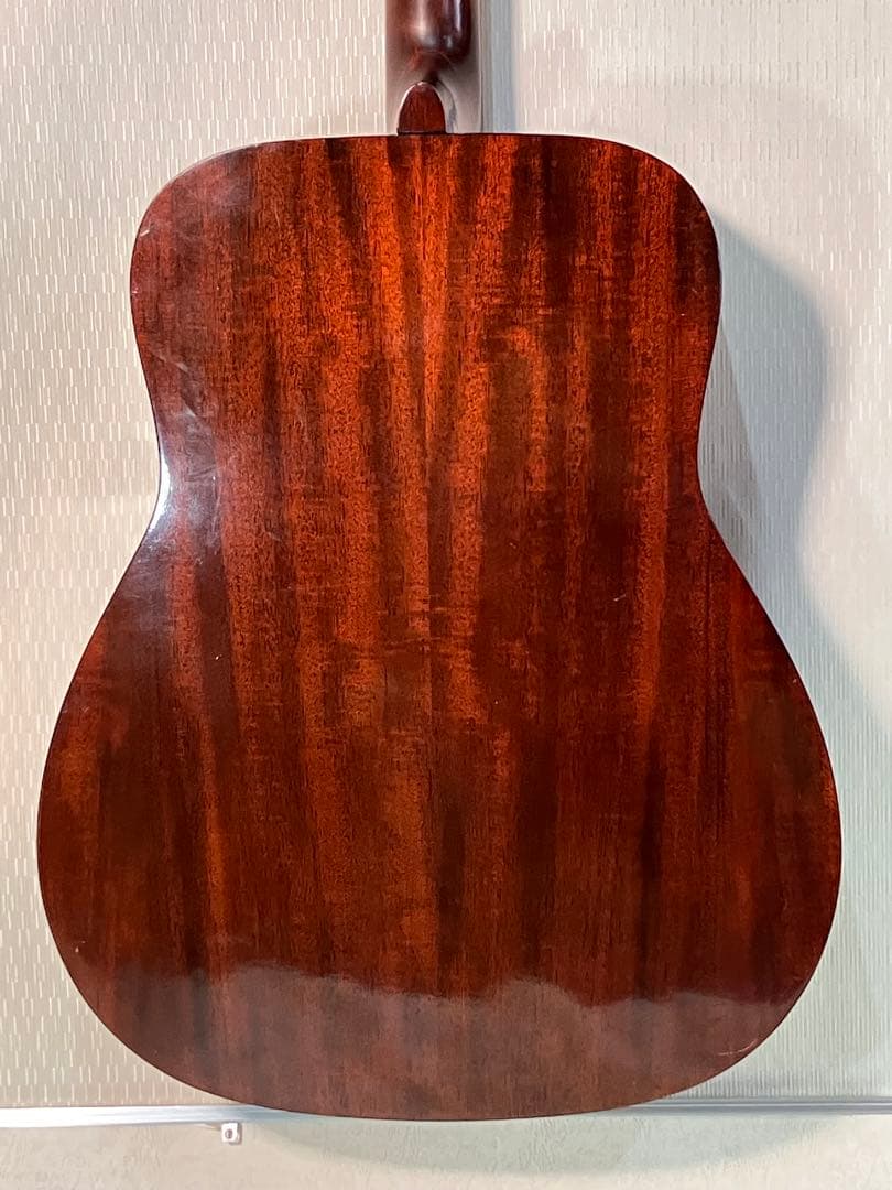 ビンテージなYAMAHAフォークギター！ソフトケース付きます。