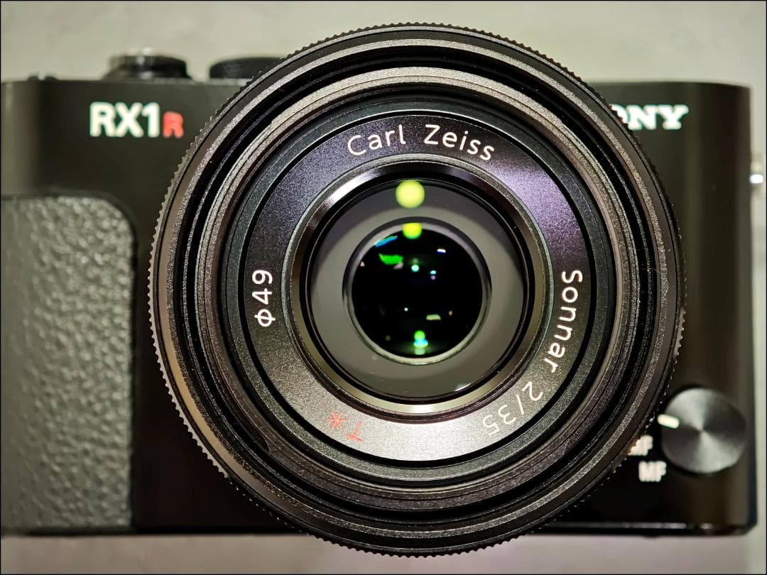 SONY DSC-RX1R（純正予備バッテリー2個＆Kenko ZXII 付属）