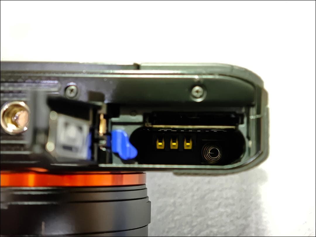 SONY DSC-RX1R（純正予備バッテリー2個＆Kenko ZXII 付属）