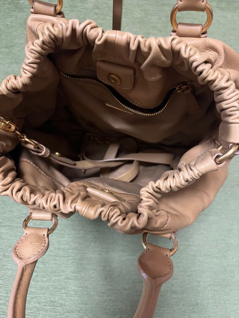 miumiu バッグ