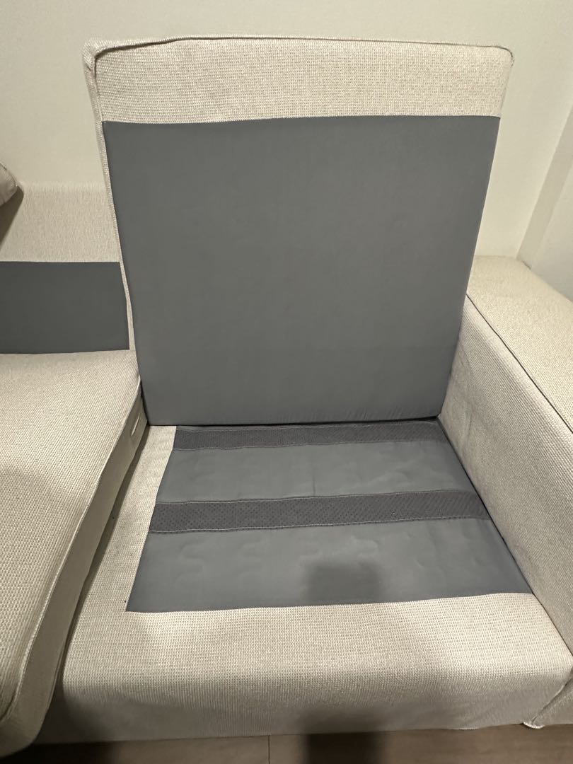 KIVIK シーヴィク 3人掛けソファ ライトベージュ