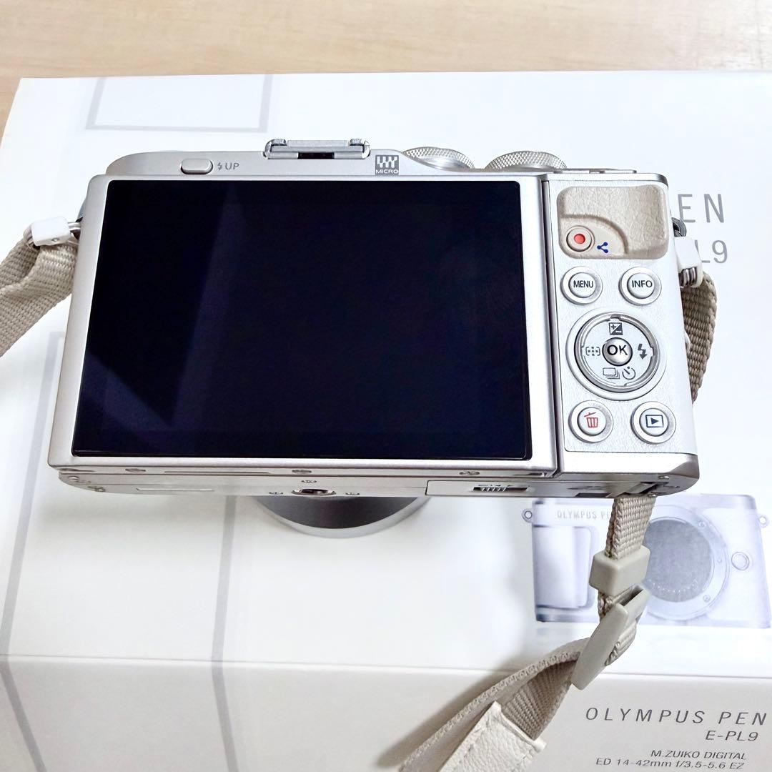 OLYMPUS PEN E-PL9 ダブルズームキット