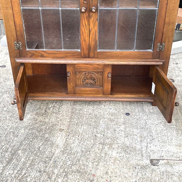 イギリスアンティーク　ガラスサイドボード　食器棚　無垢材　キャビネット　木良久