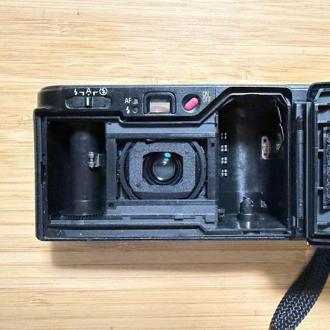 【RICOH GR10】コンパクトフィルムカメラ　ブラック　ケース付